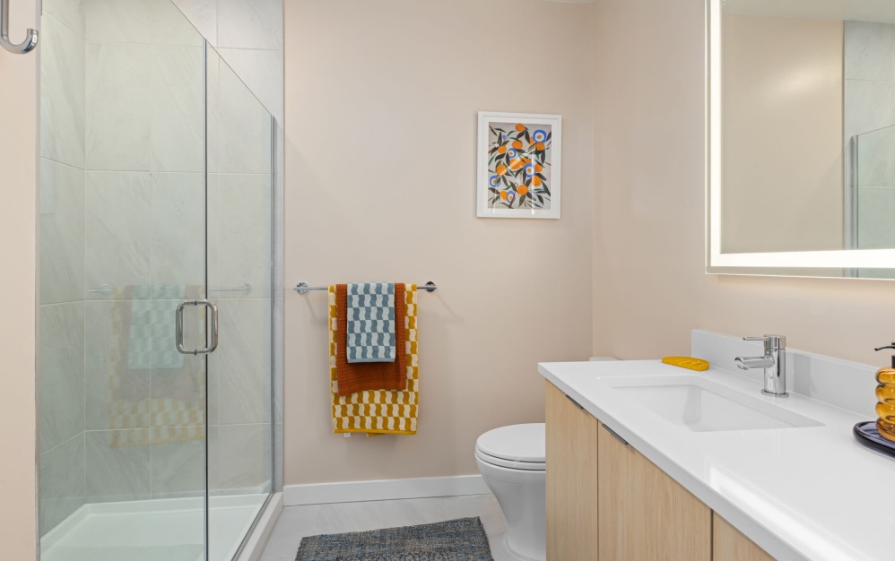 B4 - 2 bedroom floorplan layout with 2 bathrooms and 1197 square feet (Spa-Inspired Primary Bathroom)